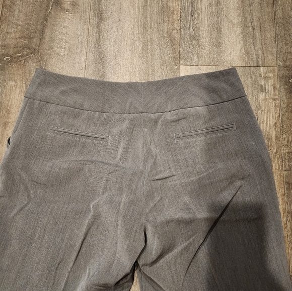 Nicole Miller Grey Crop Trousers - Picture 4 of 4